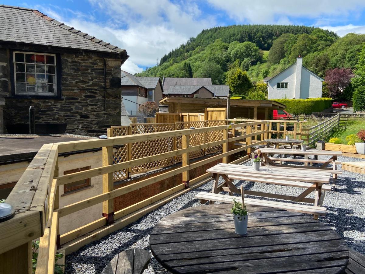 Oyo Glyn Valley Hotel Llansantffraid Llansantffraid Glyn Ceiriog Esterno foto